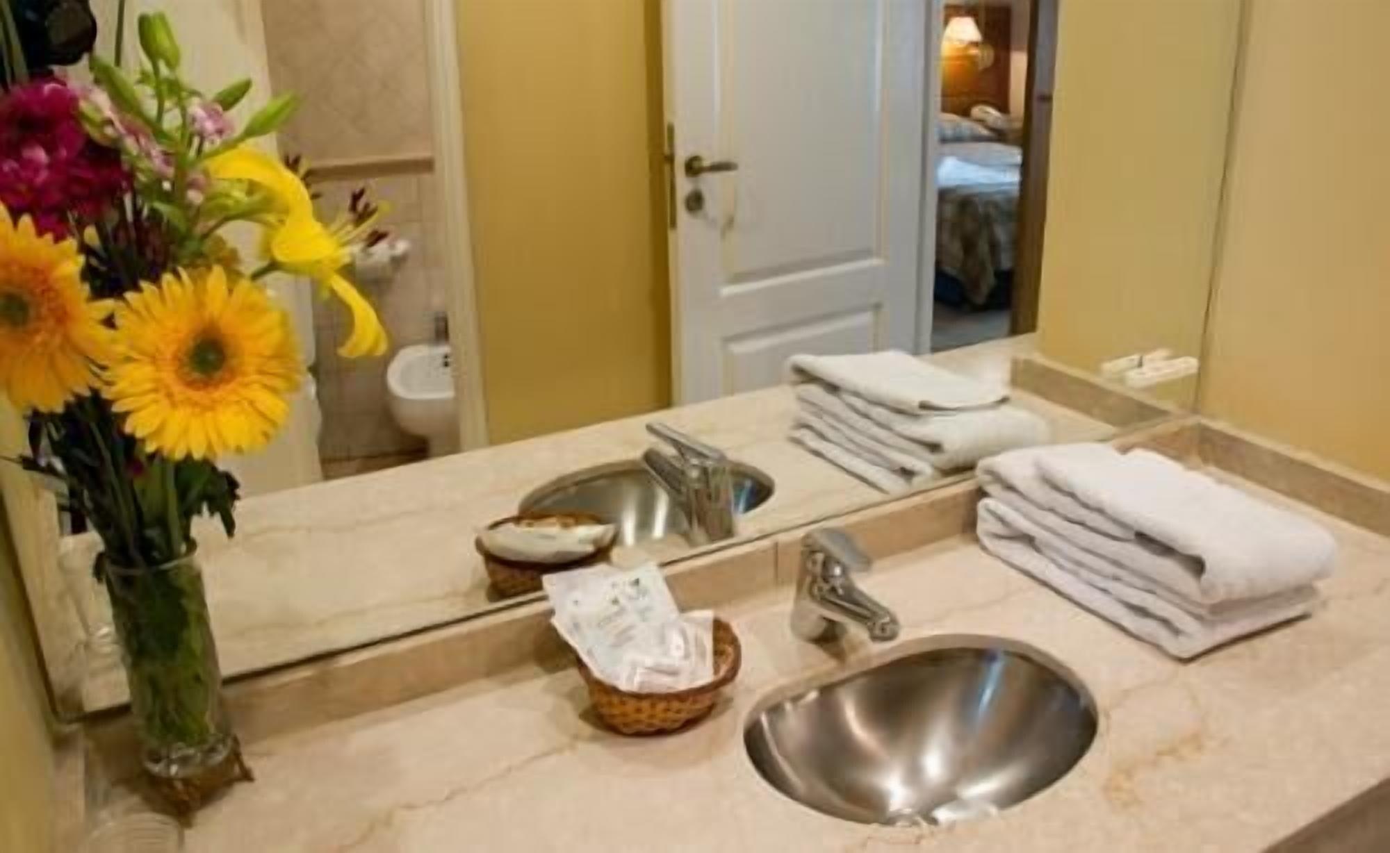 Hotel Provincial Mendoza Ngoại thất bức ảnh